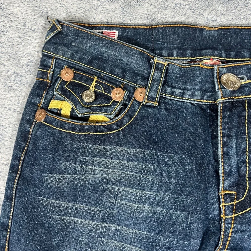 True Religion Billy Super T Dark Wash Straight Leg Jeans Men 34x33 Yellow Stitch